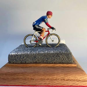 Hand Painted Andy Hampsten 7-Eleven Gavia Cycling Figure on base.