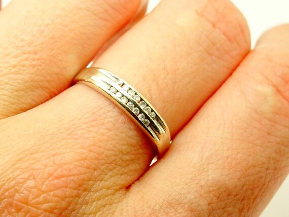 Unique, Solid 9ct White Gold Diamond Two/Double R… - image 2