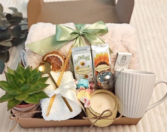 Hug In A Box, Thinking Of You Box, Cozy Care Package, Self Care Basket, Blanket Gift Box, Encouragement Gift, Mom Gift Set, Hygee Gift Box