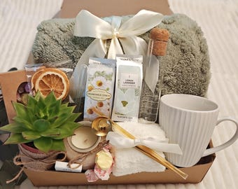 Cozy Care Package, Self Care Basket, Blanket Gift Box, Encouragement Gift, Mom Gift Set, Hygee Gift Box, Hug In A Box, Thinking Of You Box