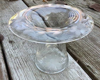 Vintage Top Hat Vase, Etched Flower Design