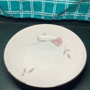 Mikasa Primrose 8194 Serving Bowl
