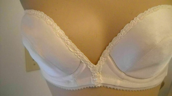 STRAPLESS VERY PADDED Bridal Plunge Bandeau Bra White by Carnival