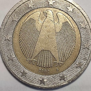 Moneda de 2 euros de Alemania de 2002 con la letra G. Moneda extremadamente rara.