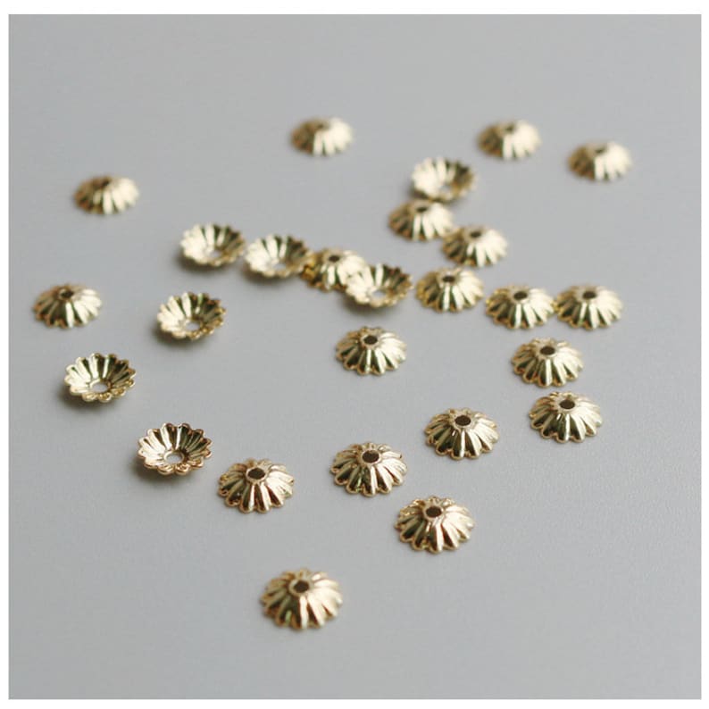 Flower Cap Ends 20 pcs 5.5mm 14K Gold Plated Floral Bead Caps