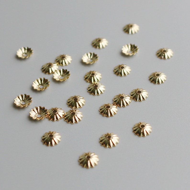 Flower Cap Ends 20 pcs 5.5mm 14K Gold Plated Floral Bead Caps