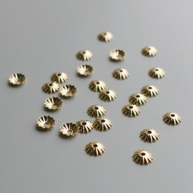 Flower Cap Ends 20 pcs 5.5mm 14K Gold Plated Floral Bead Caps