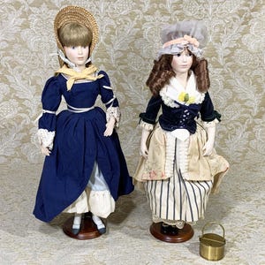 Set of Two Franklin Heirloom Porcelain Dolls