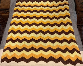 Vintage 1970 Afghan Crochet Throw