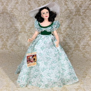 1985 Limited Edition World Doll: First Issue Scarlett O&#39;Hara as Portrayed by Vivien Leigh