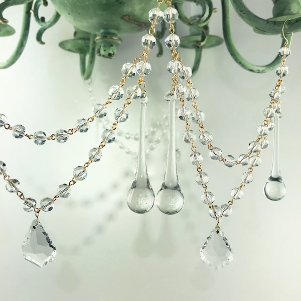 Elegant clear crystal Bead Garland, for the distance 6''-9'' (15-23 cm) with 10mm Round Crystals, pendants and drops.