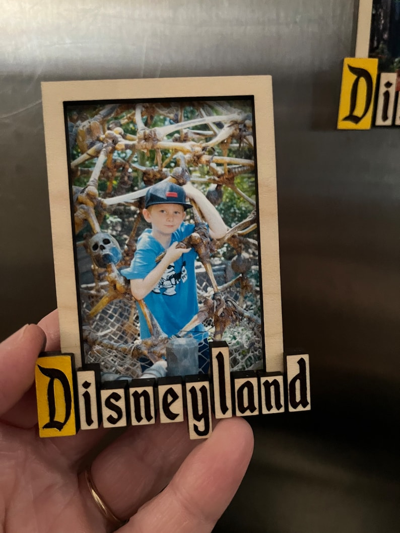 Disneyland Sign Photo Frame Magnet image 2