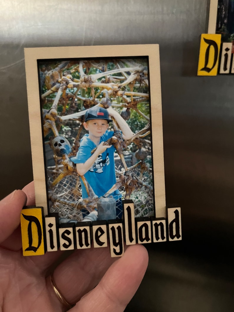 Disneyland Sign Photo Frame Magnet Bild 2