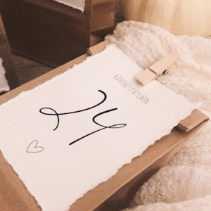 Calendario dell'Avvento semplice con 24 piccoli sacchetti di carta marrone - fai da te, in un set da riempire con mollette di legno | Aspettando il Natale