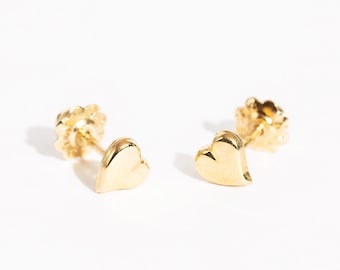 Boucles d’oreilles heart stud - Boucles d’oreilles Love - Boucles d’oreilles love gold studs - Boucles d’oreilles St-Valentin Gold studs - Boucles d’oreilles en or Dainty - Boucles d’oreilles en or minuscules