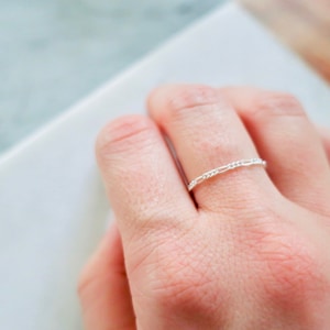 Stackable chain ring - silver 925 ring - Silver thin chain - Figaro chain ring - Silver 925 ring - Silver curb ring - Ring for women