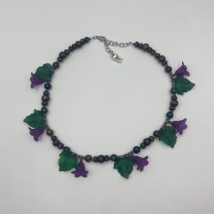 purple flower and green leaf beaded necklace, floral charms, garden jewelry, fairy, forest, wooden beads, leaves, cottagecore