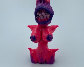 Feminine Monsterskulptur