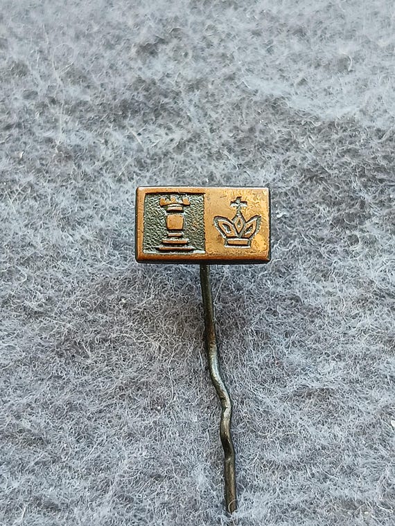 Vintage Badge CHESS King Rook Soviet Pin USSR