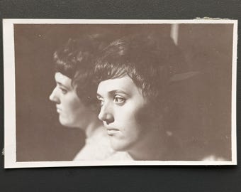 Woman Girl Portrait Mirror Reflection Woman Vintage photo