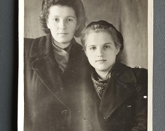 Dwie ładne dziewczyny, portret, moda, zdjęcie vintage