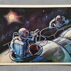 Astronautas Espaço Nave Espacial Futurismo Cartão Postal Soviético Vintage Não Utilizado URSS 1975
