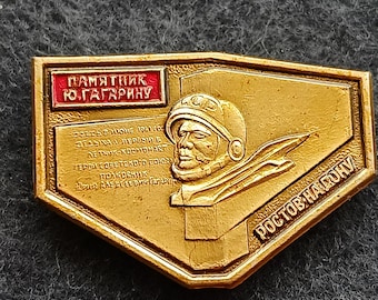 Yuri Gagarin First Cosmonaut Space Vintage Pin USSR