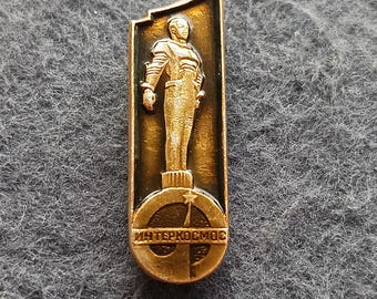 Spaceman Intercosmos Space UDSSR Vintage Pin