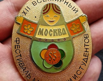 Matryoshka Tumbler Doll Vintage Pin USSR