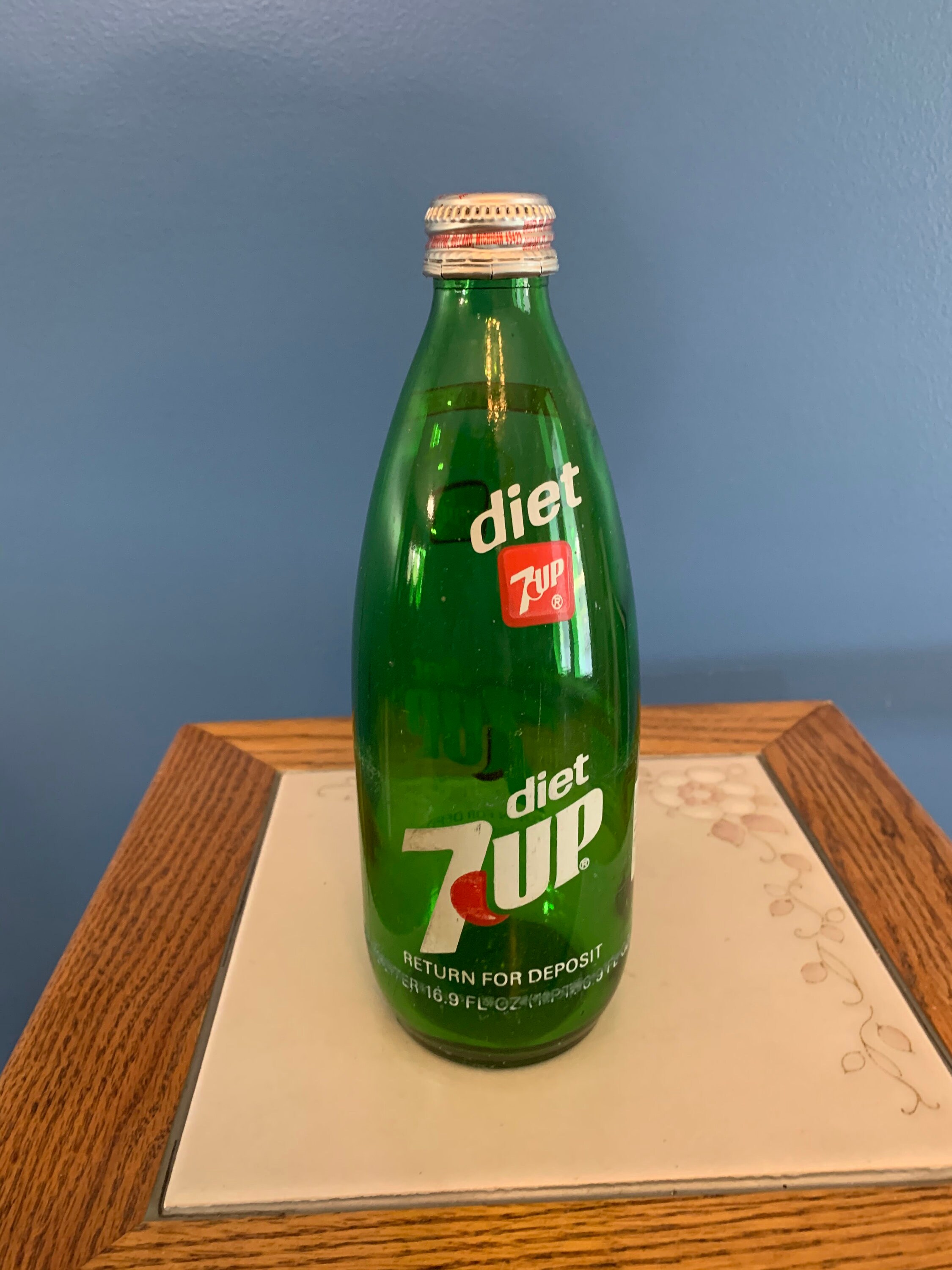 Diet 7up Green Glass Bottle With Twist Off Metal Cap Etsy