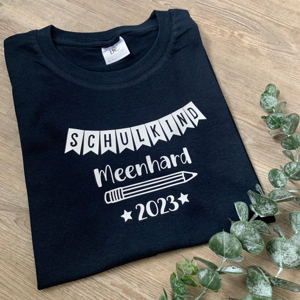 Einschulung T-Shirt Schulkind 2023 mit Namen Erstklässler Geschenk Einschulung Junge