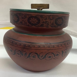 Prattware tobacco jar/humidor