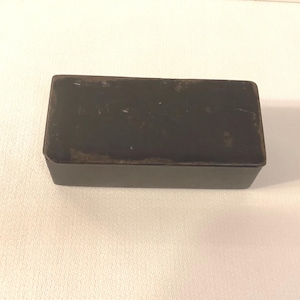 Snuff box  black lacquer