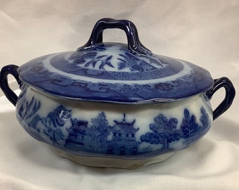 Royal Doulton flow blue vegetable tureen
