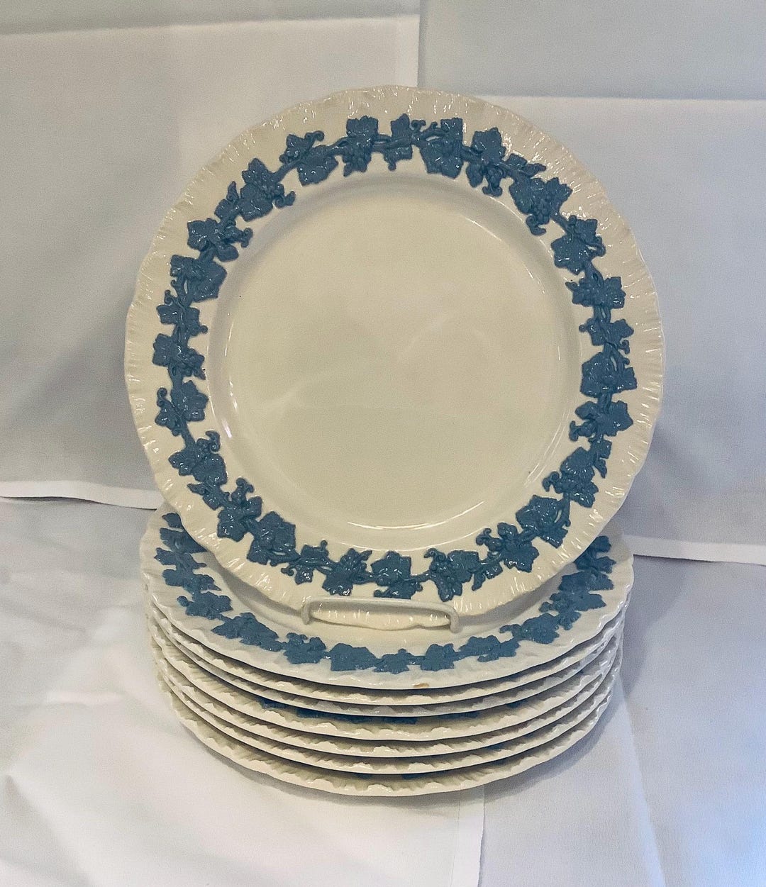 Wedgwood Queensware Raspberry Wedgwood Queensware 8” Luncheon Plates Set of 8. - Etsy