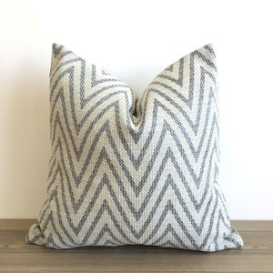 Luxury Geometric Patterned Cushion Cover, White Blue Soft Pillowcase, Decorative Luxury Pillow for indoor, Sofa, Couch, bedroom, livingroom