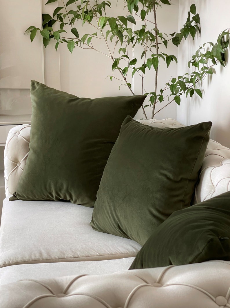 housse de coussin vert mousse // housse de coussin en velours vert mousse // long coussin lombaire // housse de coussin en velours vert mousse // Toutes les tailles image 1