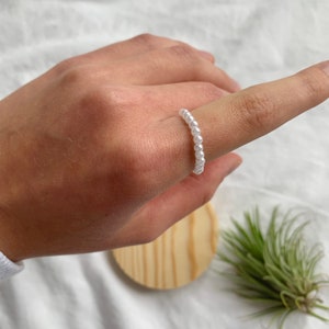 Mini pearl ring