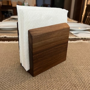 Live Edge Serviettenhalter