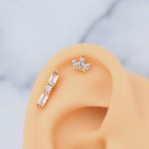 Pendientes de diamantes de pétalos delicados Oro Platino Oro rosa 16G Acero quirúrgico hipoalergénico Cartílago oreja tragus caracola torre hélice imagen 1