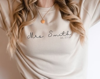 Personalized Wedding Sweatshirt, Personalized est date Gift for Bride, Bridal Shower Gift, Wedding Gift, Bride Gift, Bride Sweatshirt