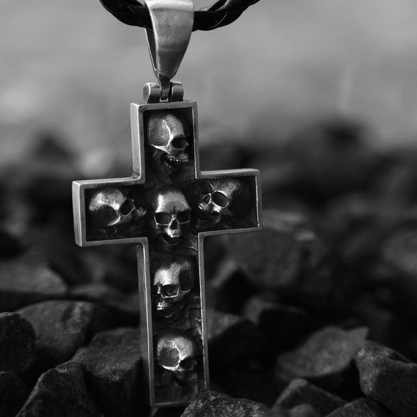 Kreuz mit Totenkopf Anhänger für Männer, 925 Sterling Silber Schmuck, Religiöser Kreuz Charm, Silber Skelett Kopf Saibling Anhänger, Geschenk für Ihn