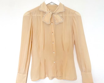 Vintage Victorian Silk Bow Peachy Pink Blouse Size: Small
