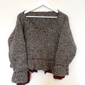Oversized Boxy Cropped Hand knit Deep-V sweater Size: S, M