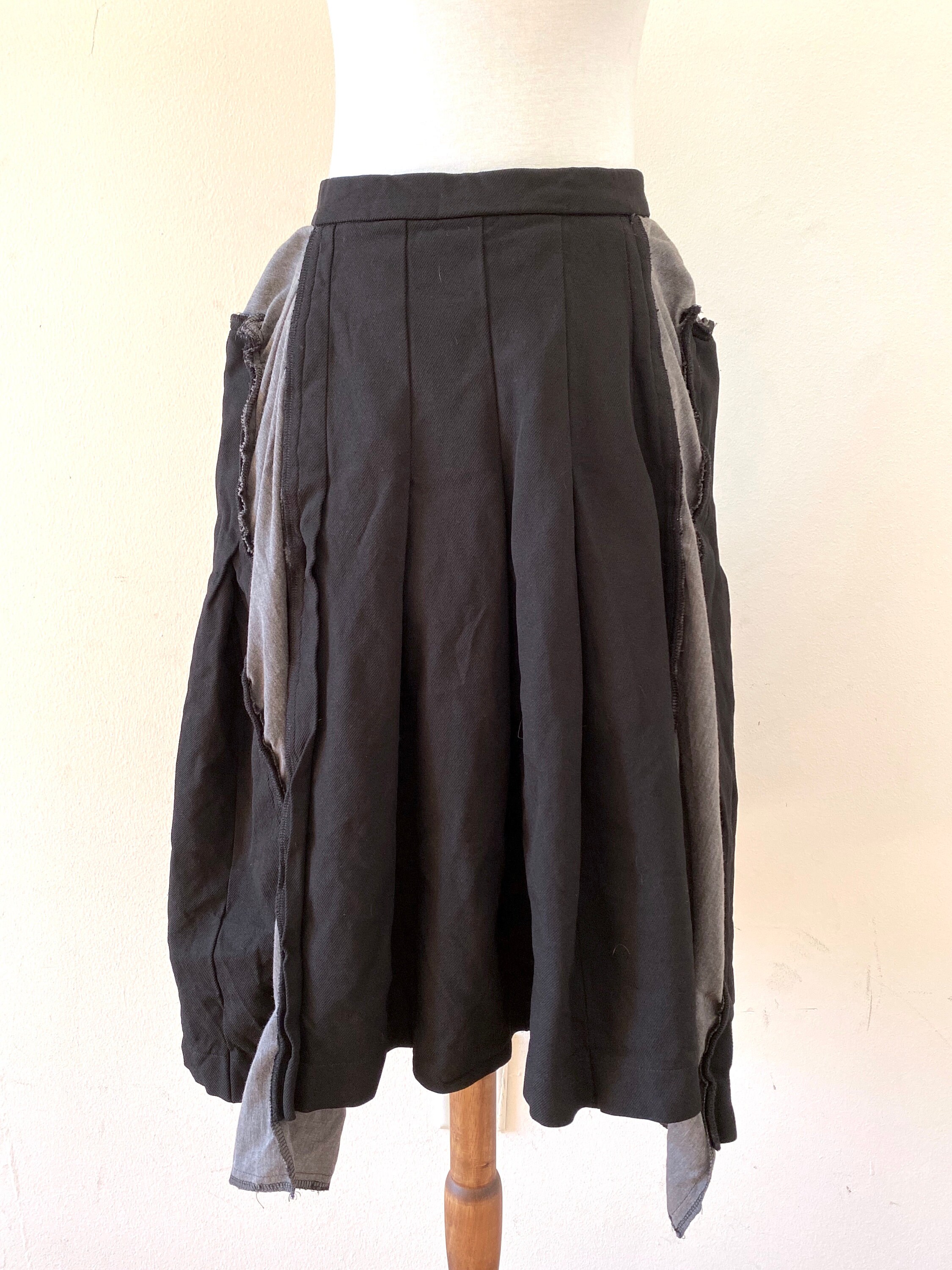 Comme des Garçons AD2001 Pleats Skirt Comme Des Garcons Docking Pleated Skirt Embroidery Black