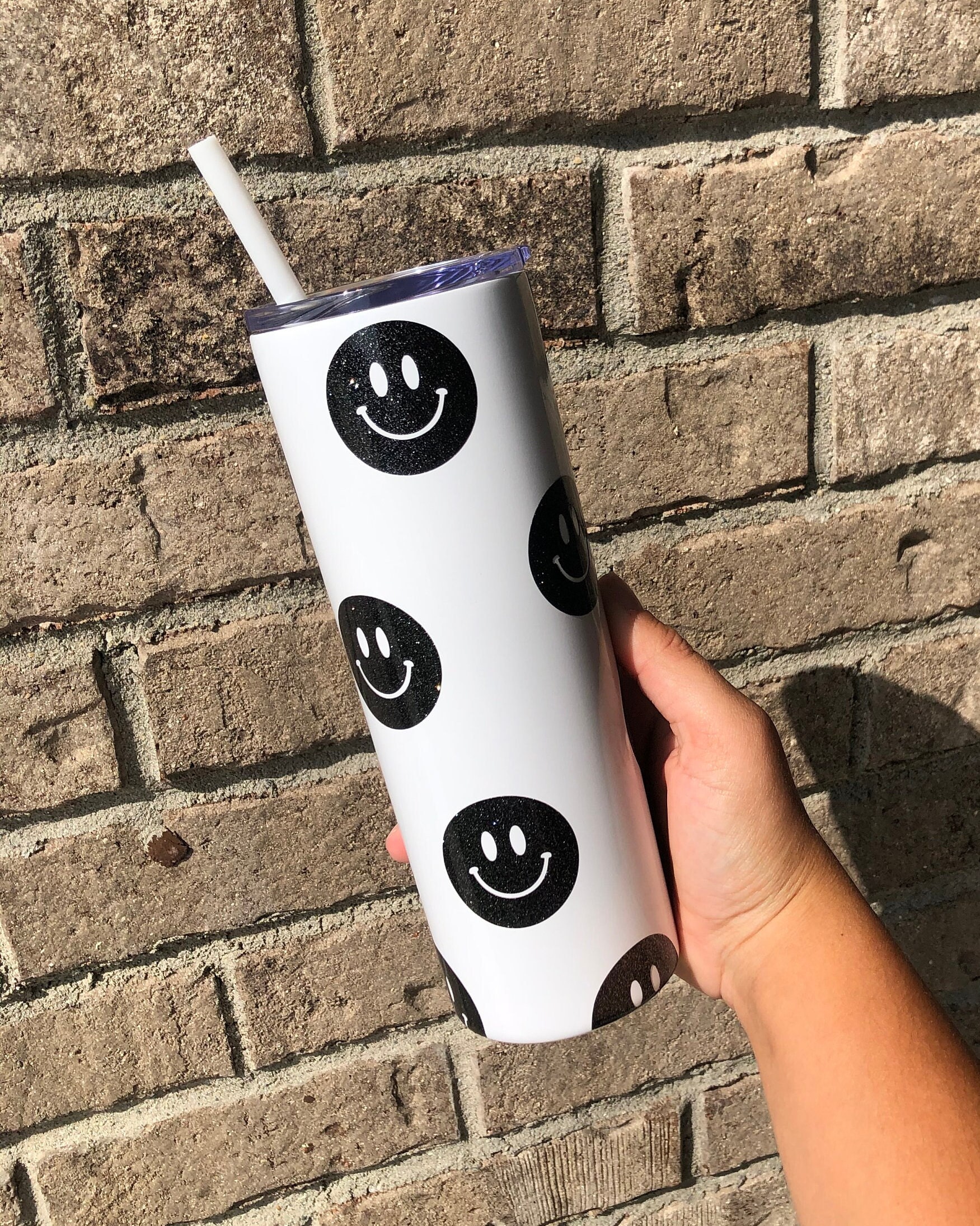 Zzkol Smiley Faces Tumbler with Lid and Straw, Colorful  Smiling Face Funny Stainless Steel Travel Coffee Cup, Cute Cartoon Birthday  Gifts for Women, 20oz Double Wall Vacuum Insulated Mug: Tumblers