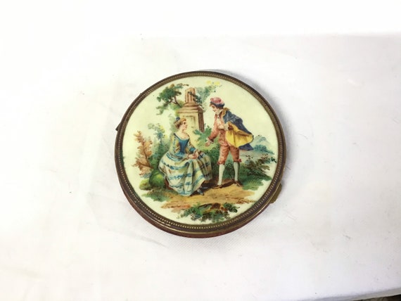 Antique 1920s Collectible Powder Compact with Mir… - image 1