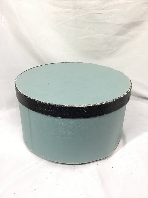 Vintage Blue 1950s  Round Hat Box  13" x 7"" Stora