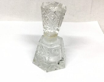 Vintage Cut Glass Perfume Bottle - Clear Perfume Bottle - Beautiful Glass Perfume Bottle - Vintage  Dresser Bottle