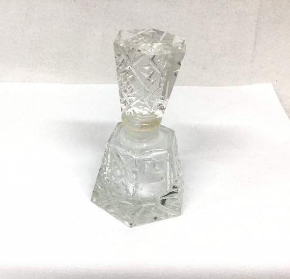 Vintage Cut Glass Perfume Bottle - Clear Perfume Bottle - Beautiful Glass Perfume Bottle - Vintage  Dresser Bottle